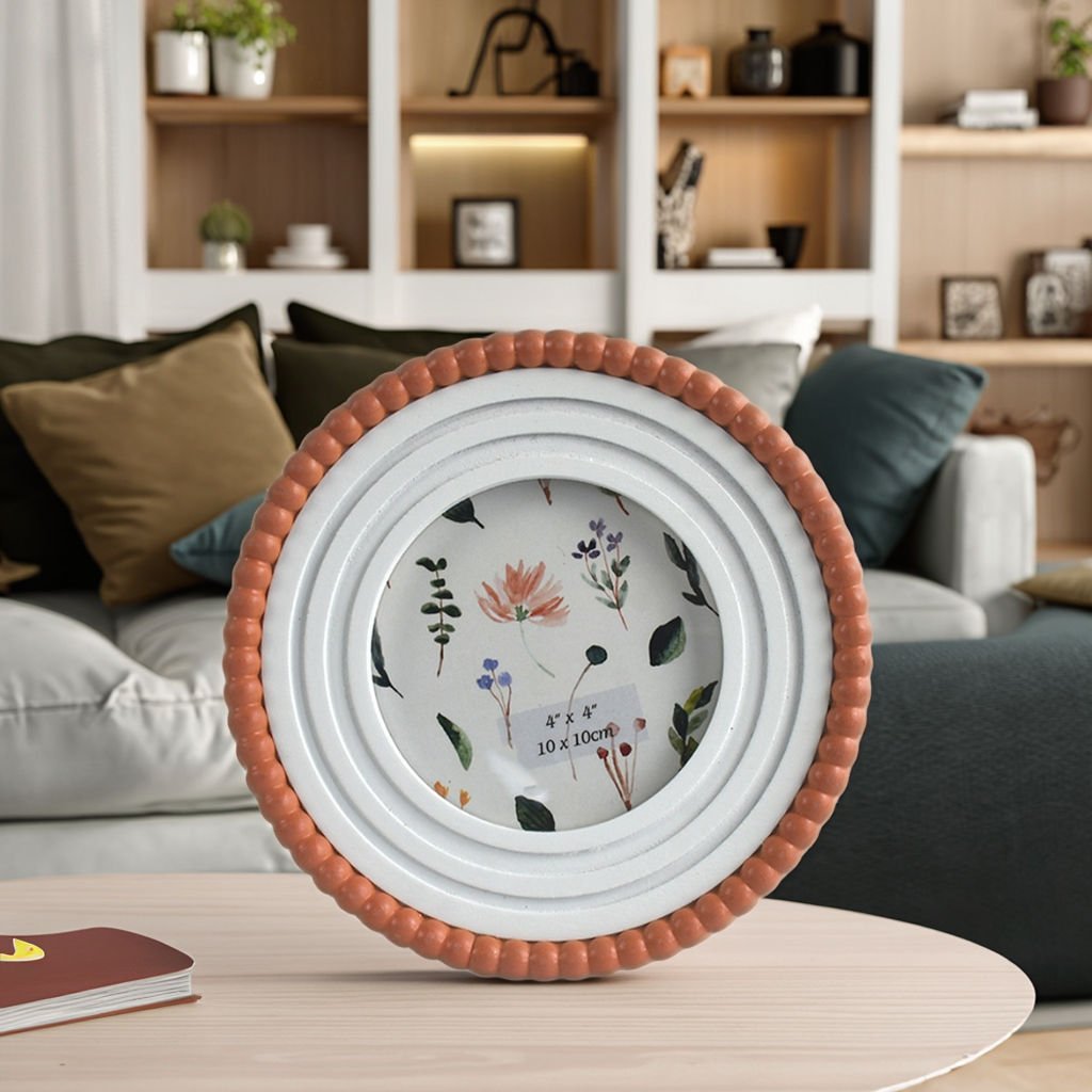 H1a33b79bbcfc4a869bdb9c81b96009f36.jpg Round Wooden Beads Photo Frame - Image 1